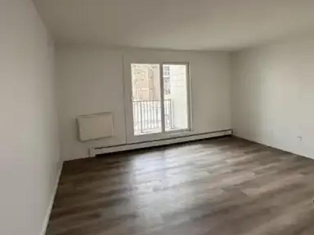Apartment for rent in East St. Paul, Manitoba