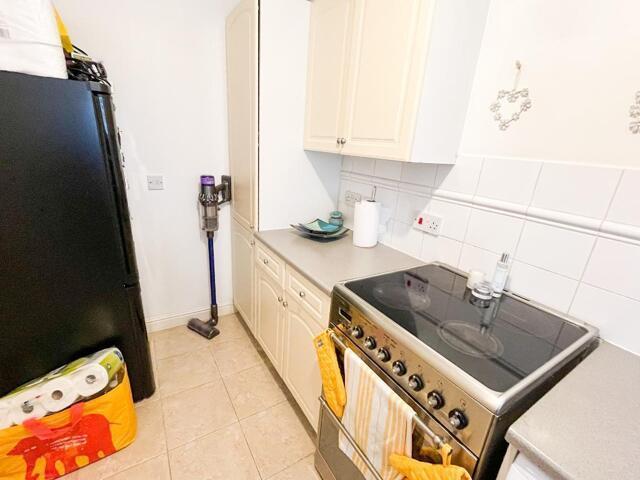 Apartment for sale in Barnet, Golders Green