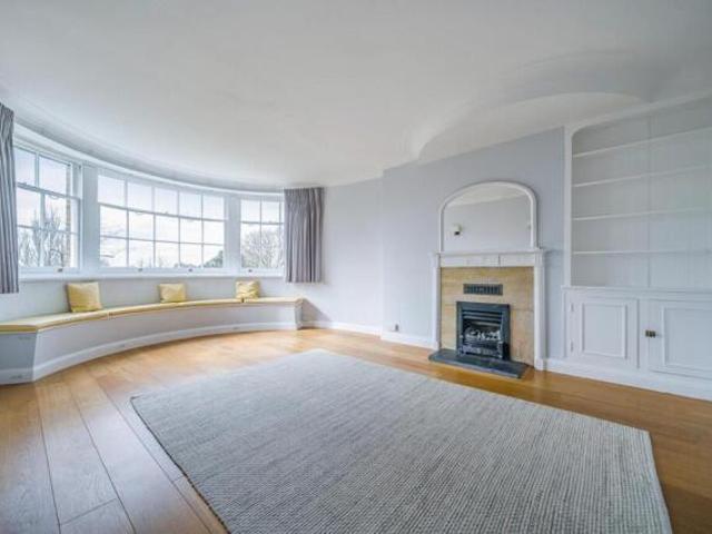 Apartment for sale in London Borough of Lewisham, Blackheath