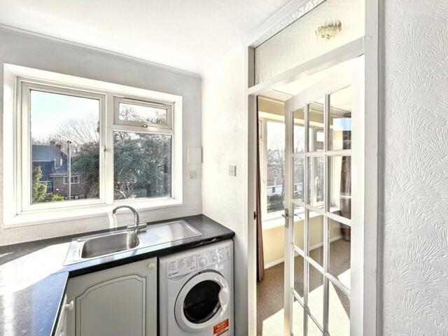 Apartment for sale in Bromley, Chislehurst
