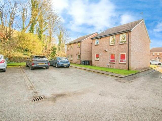 Apartment for sale in Redvales, Bury