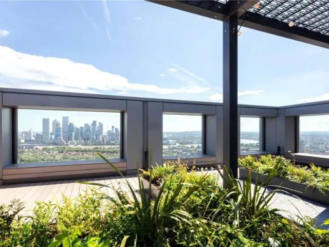 Apartment for sale in Rotherhithe, Greater London
