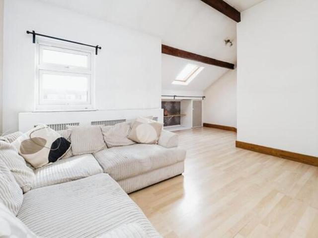 Apartment for sale in Chingford, Chingford Apartment for sale in Chingford, Chingford