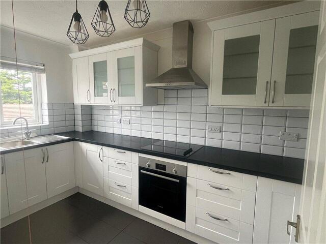 Apartment for sale in London Borough of Croydon, Shirley
