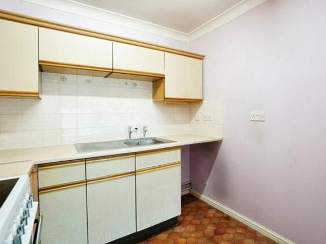 Apartment for sale in Dagenham, Barking And Dagenham