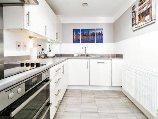 Apartment for sale in Dagenham, Becontree