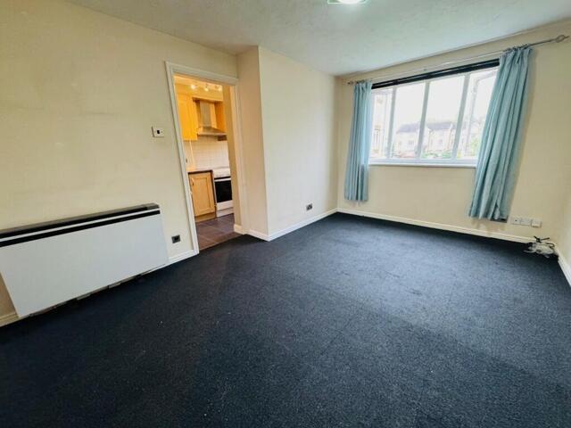 Apartment for sale in Dagenham, Little Heath