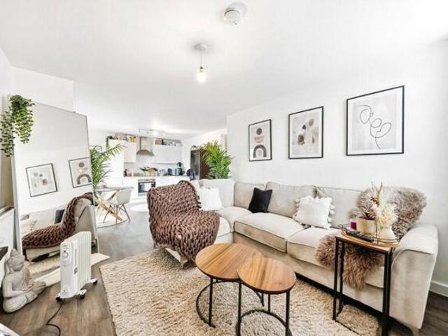 Apartment for sale in New Town, Monks Orchard