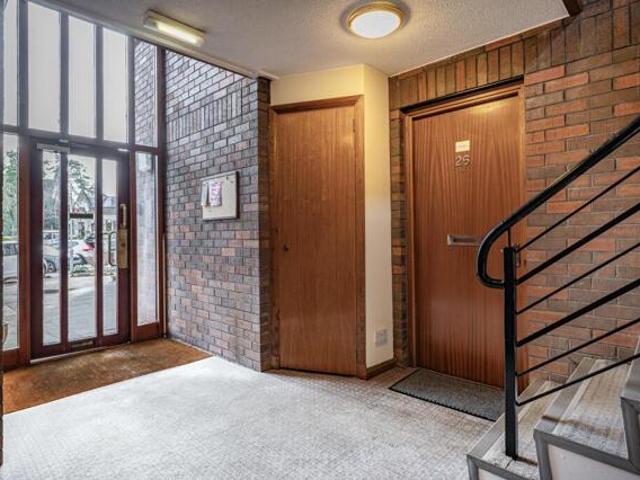Apartment for sale in Eastwoodmains, Giffnock