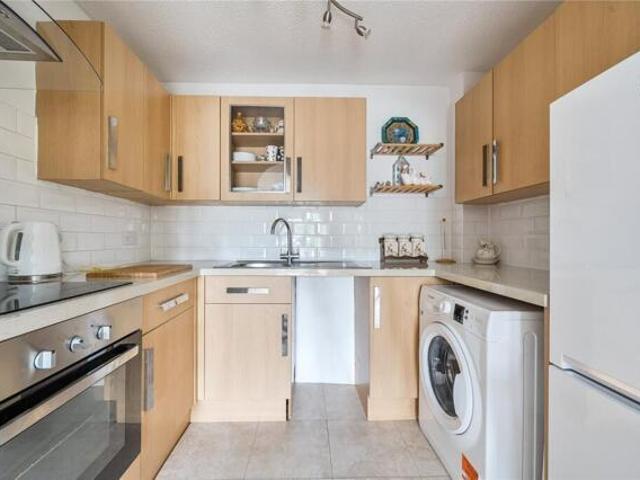 Apartment for sale in Greater London