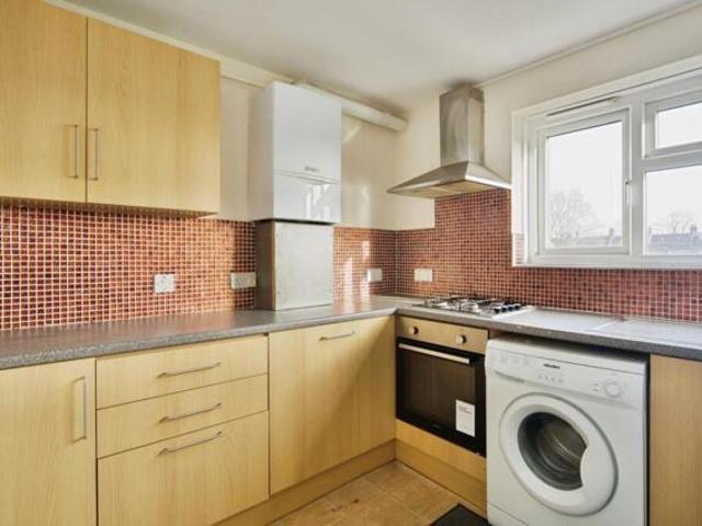 Apartment for sale in Manor Park, Greater London