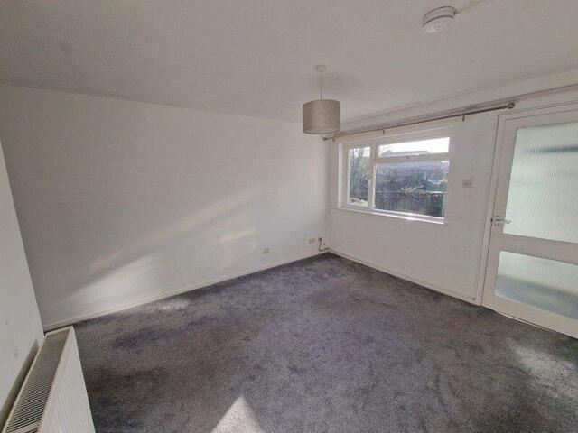 Apartment for sale in Hulham, Budlake