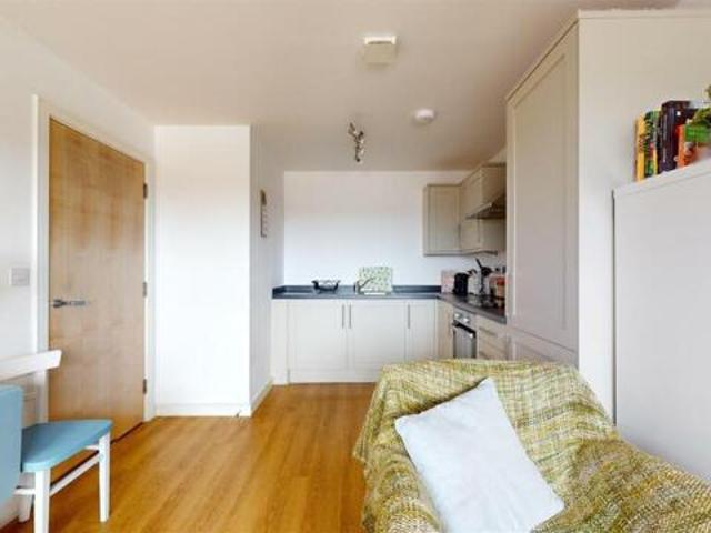 Apartment for sale in Fishponds, Fishponds
