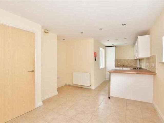 Apartment for sale in Folkestone, Cheriton