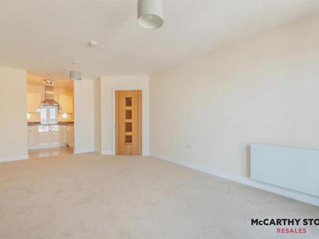 Apartment for sale in Priddy's Hard, Middlecroft