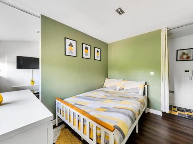 Apartment for sale in Priest Down, Hampshire