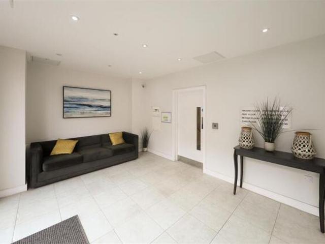 Apartment for sale in Hillingdon, London Borough of Hillingdon