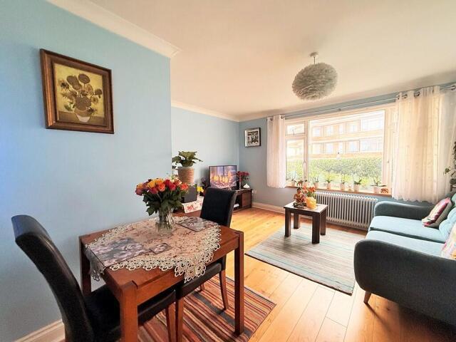 Apartment for sale in Aldrington
