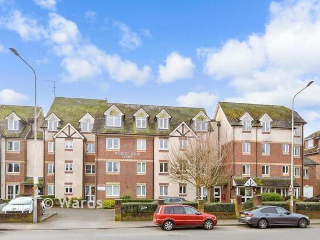 Apartment for sale in Hythe, Folkestone