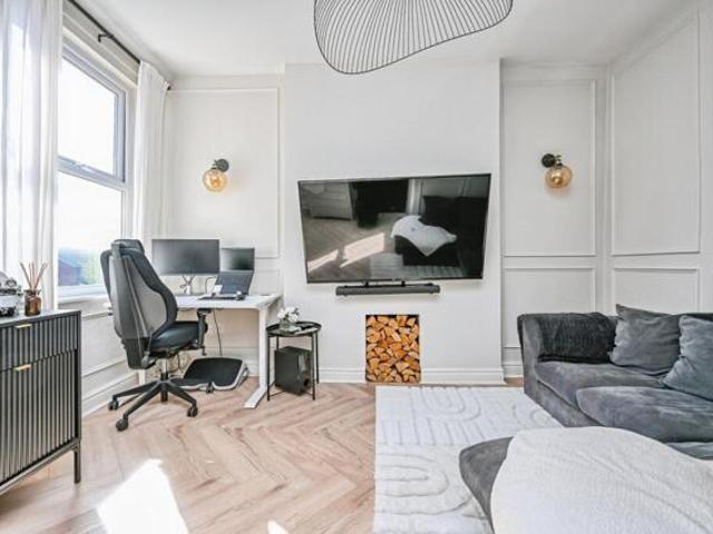 Apartment for sale in Great Crosby, Sefton