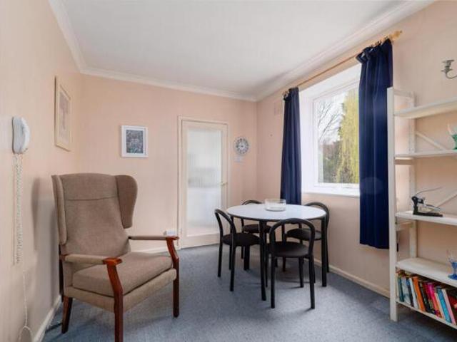 Apartment for sale in Kidbrooke, Greater London