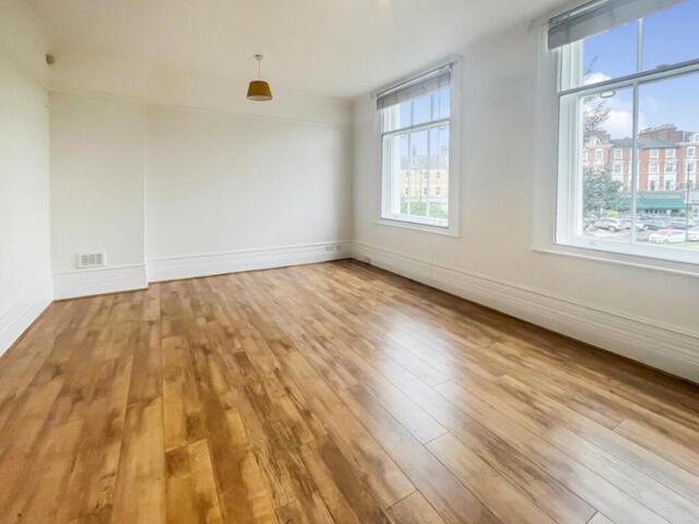 Apartment for sale in London Borough of Lewisham, Blackheath
