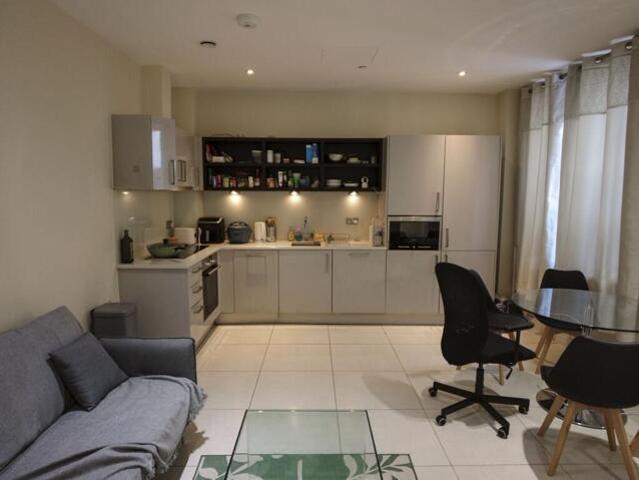 Apartment for sale in Finsbury, Greater London