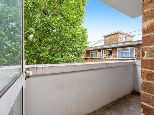 Apartment for sale in Stepney, Greater London