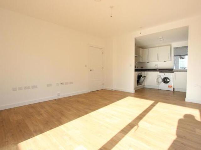 Apartment for sale in Reach, Greater London