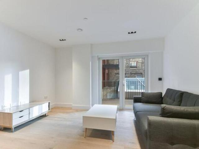 Apartment for sale in Vauxhall, Greater London