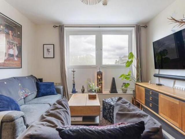 Apartment for sale in Anerley, Greater London