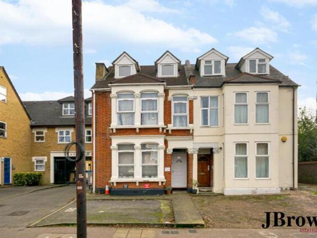 Apartment for sale in Romford, Havering