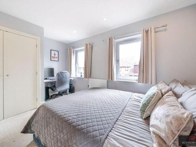 Apartment for sale in Slough, Farnham Royal
