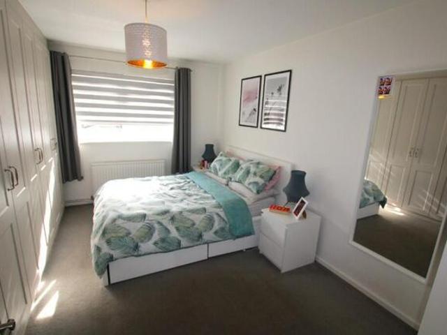 Apartment for sale in South Oxhey, Batchworth