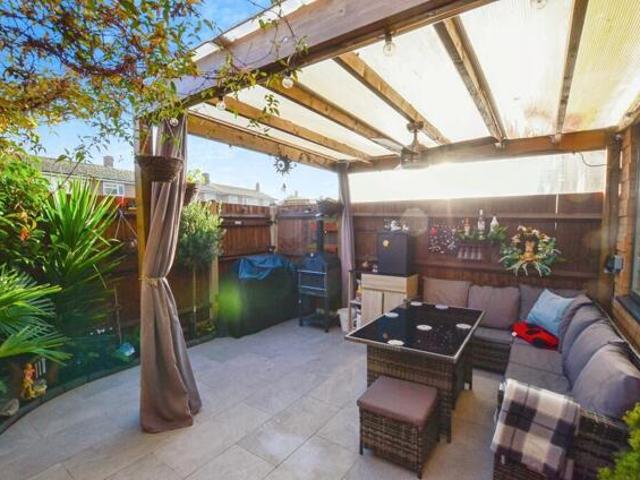 Apartment for sale in Holywell Estate, North Watford