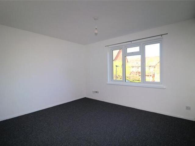 Apartment for sale in Horsell, Woking