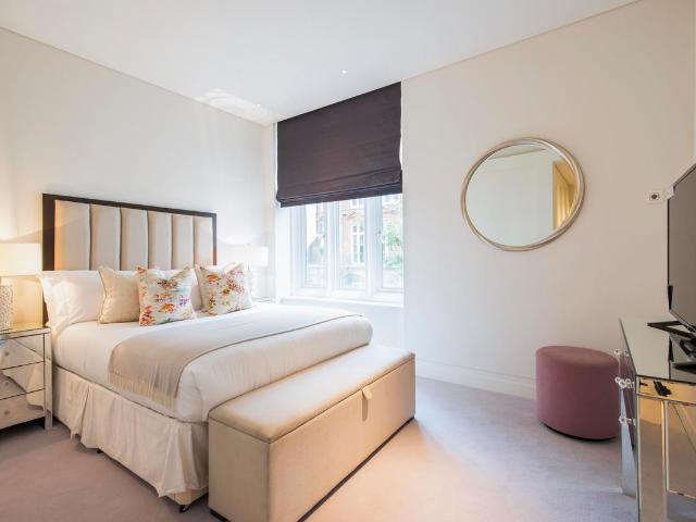 Apartment for rent in Mayfair, Greater London