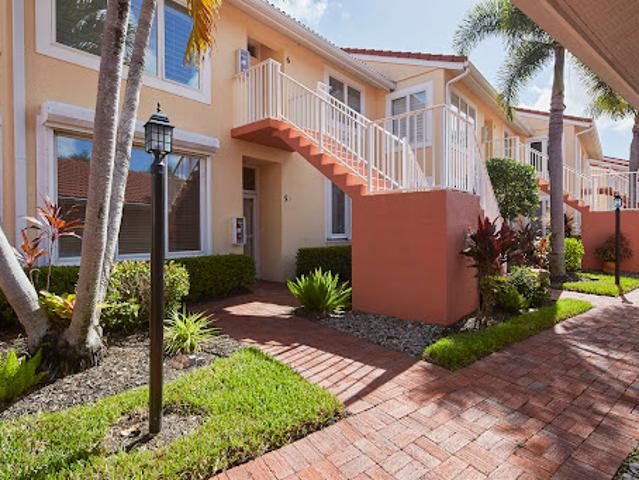 Apartment for sale in Naples, Florida