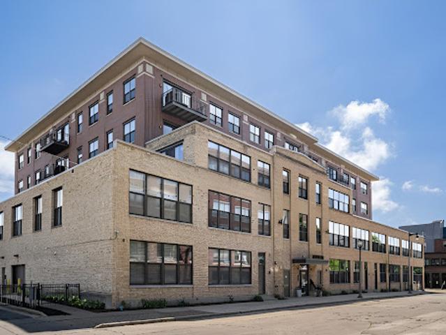 Apartment for sale in Milwaukee, Wisconsin