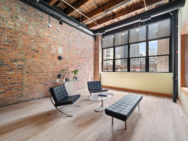 Apartment for sale in Chicago Park, Illinois