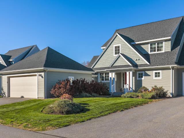 Apartment for sale in Brunswick, Cumberland County
