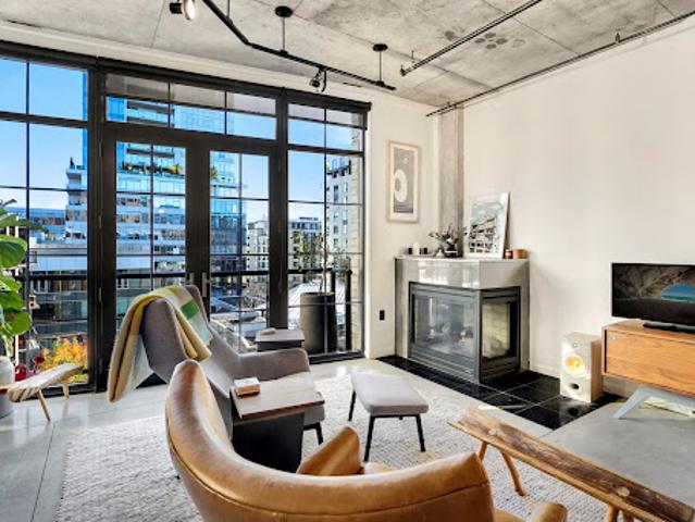 Apartment for sale in Portland