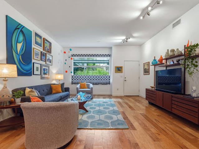 Apartment for sale in West Hollywood, Los Angeles County