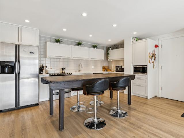 Apartment for sale in Northwest, Alberta