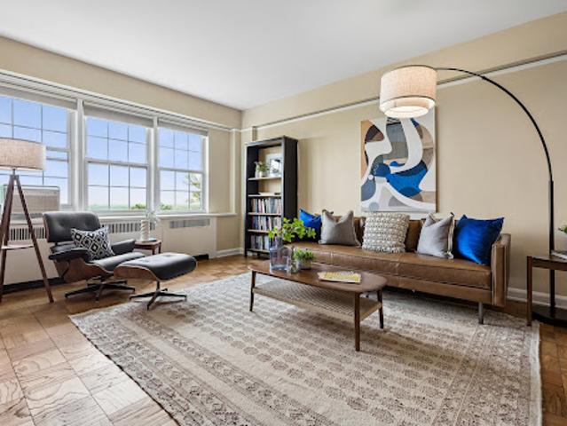 Apartment for sale in Montclair, New Jersey