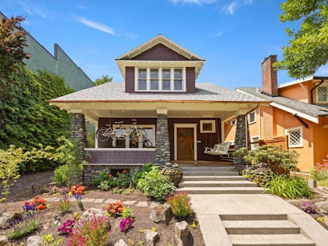 Apartment for sale in Portland