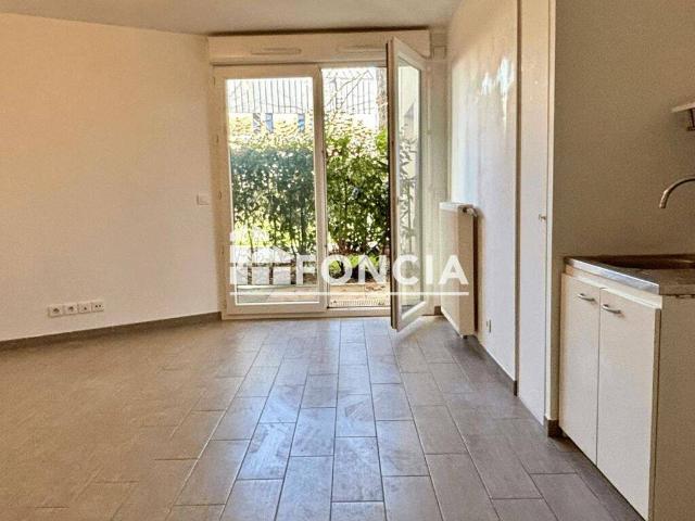 Studio location à Centre, Livry-Gargan