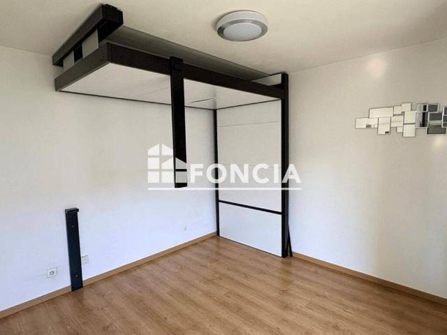 Studio location à Bussy-Saint-Martin, Seine-et-Marne