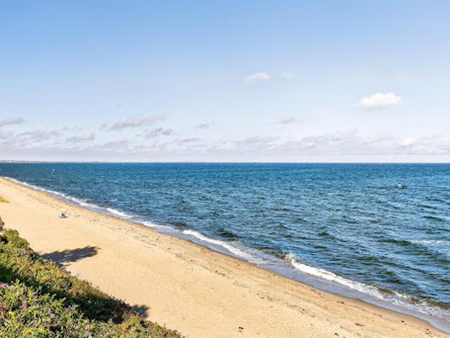 Apartment for sale in Mashpee, Massachusetts