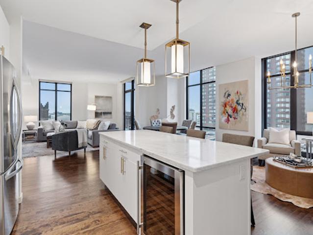 Apartment for sale in Hennepin, Minnesota